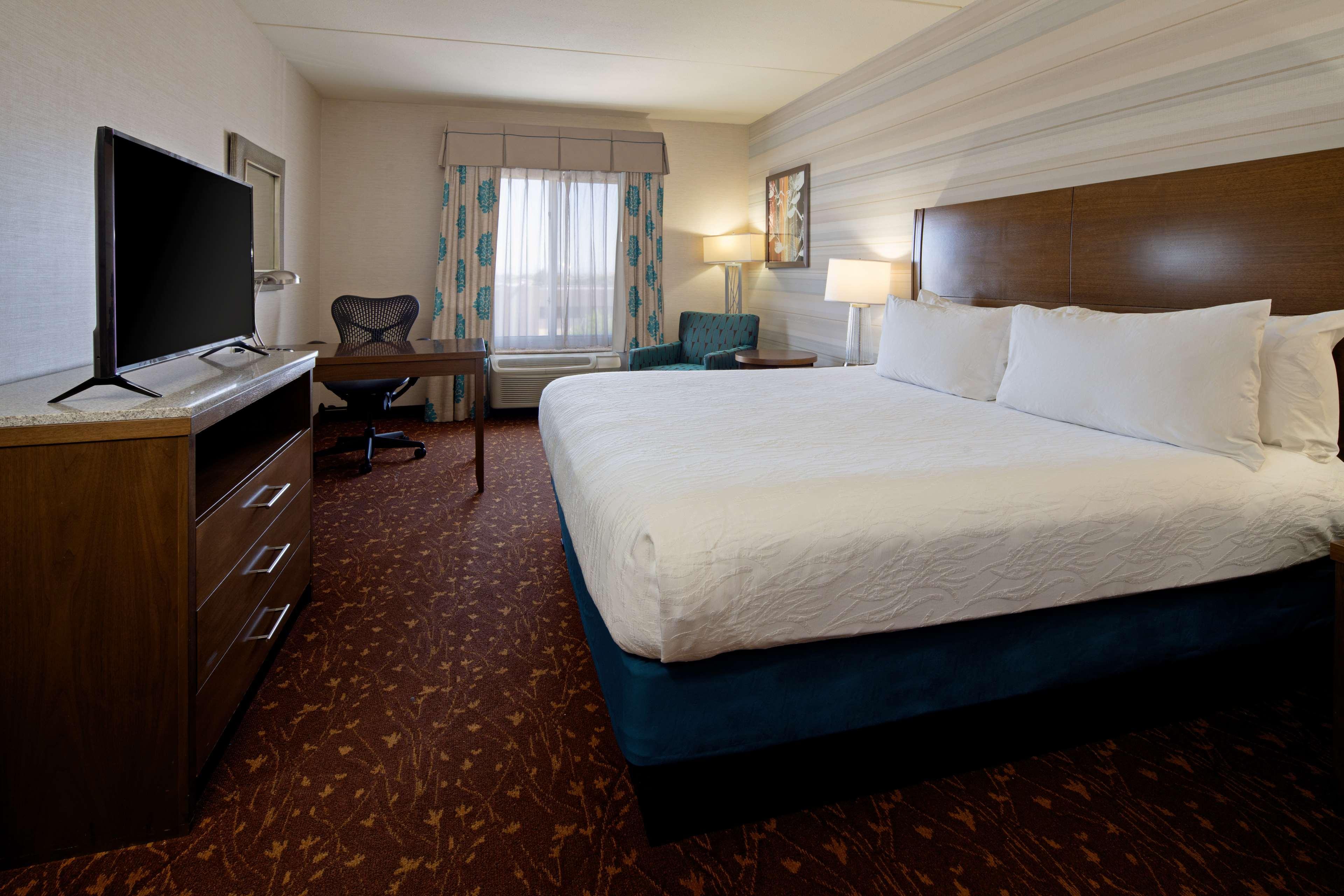 Hilton Garden Inn Albuquerque Airport Exterior photo