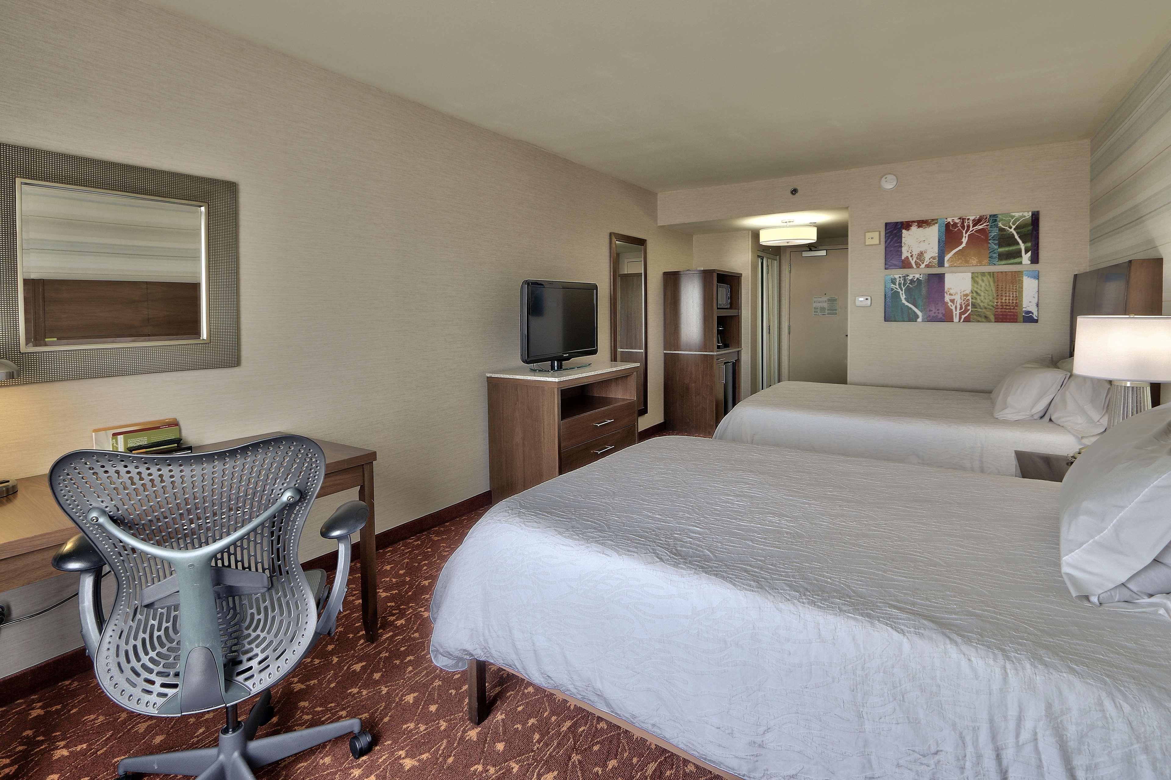 Hilton Garden Inn Albuquerque Airport Exterior photo