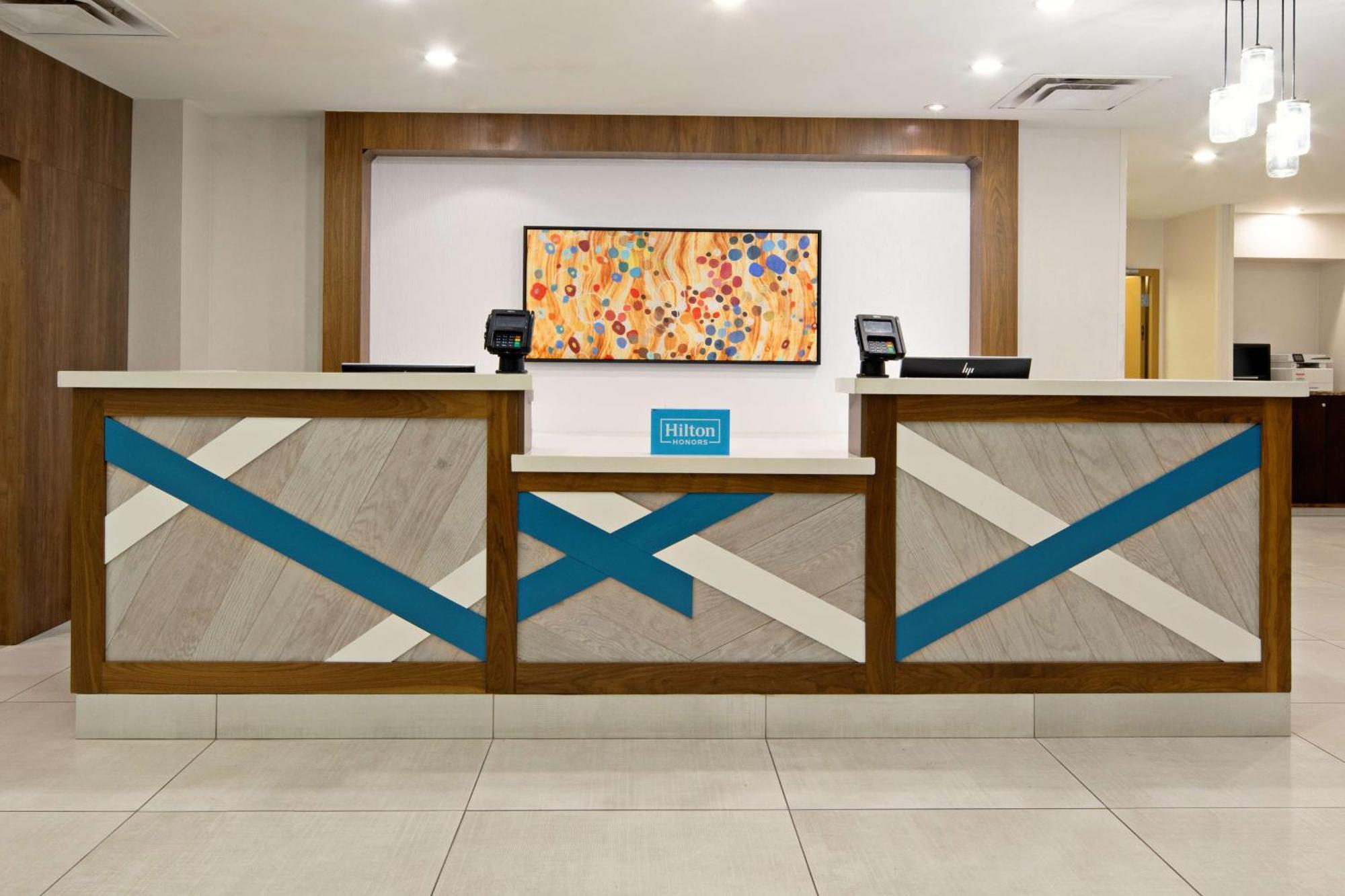 Hilton Garden Inn Albuquerque Airport Exterior photo